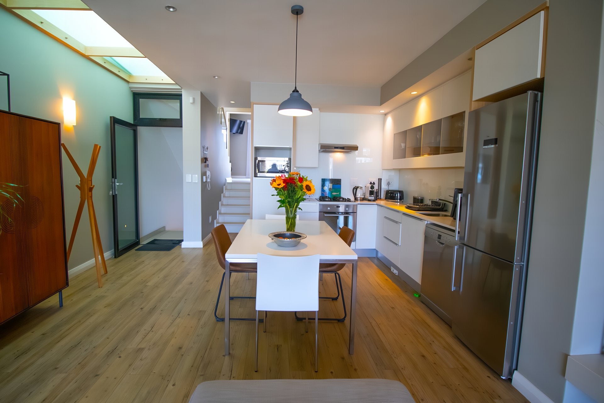 Modern kitchen and dining area photographed by Media Fans